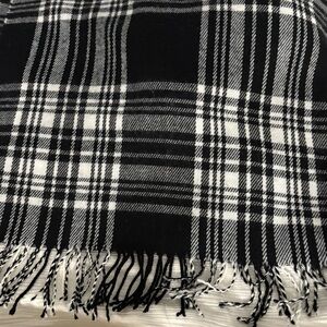 Black White Buffalo Plaid Fleece Scarf Fringe Winter Warm 72” x 23” Super Soft